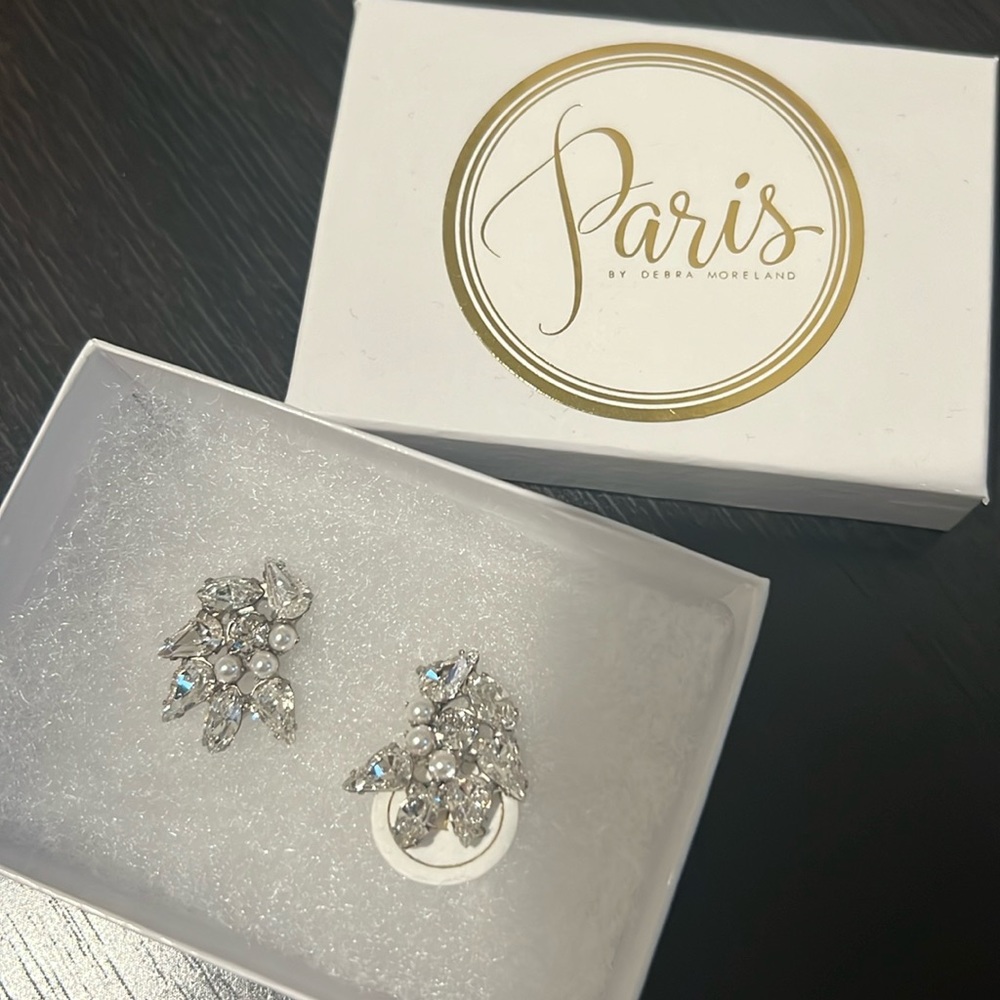 PARIS by Debra Moreland Wedding Diamond and Pearl Cluster Earrings BRAND NEW